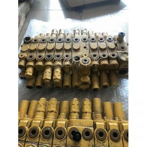 417-1065X00 MCV main control valve