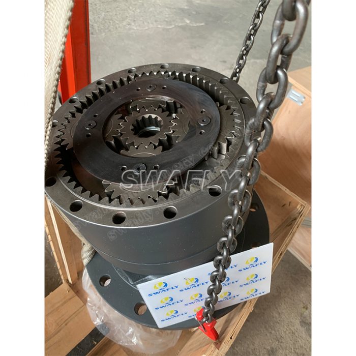 JCB220 swing gearbox